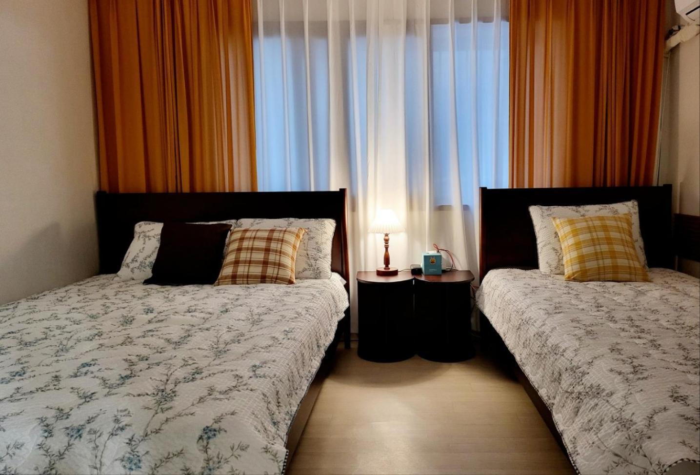 Park #hongdae Sinchon 10min #metro 3min #3beds Seoul