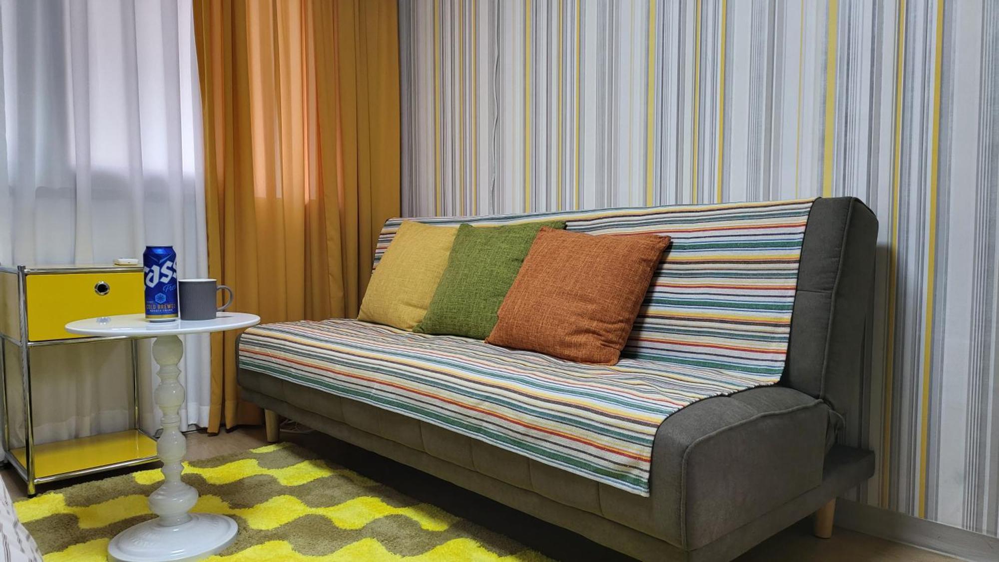 Park #hongdae Sinchon 10min #metro 3min #3beds Seoul