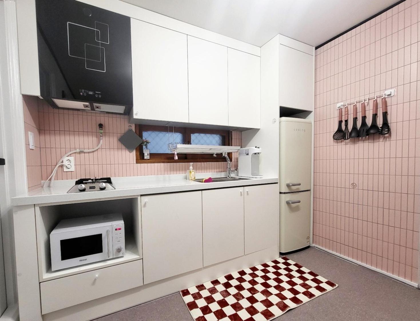 Park #hongdae Sinchon 10min #metro 3min #3beds Seoul
