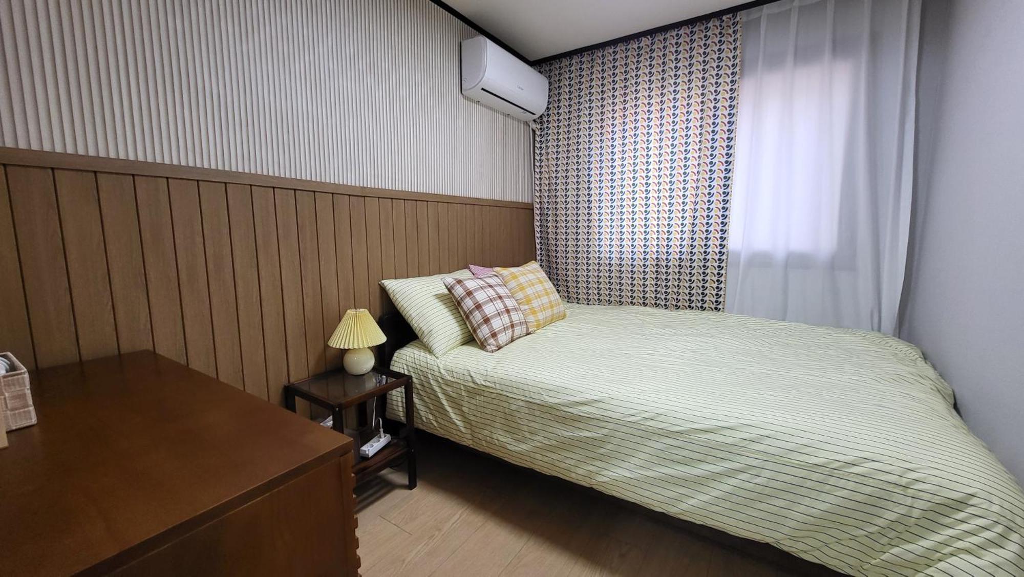 Park #hongdae Sinchon 10min #metro 3min #3beds Seoul